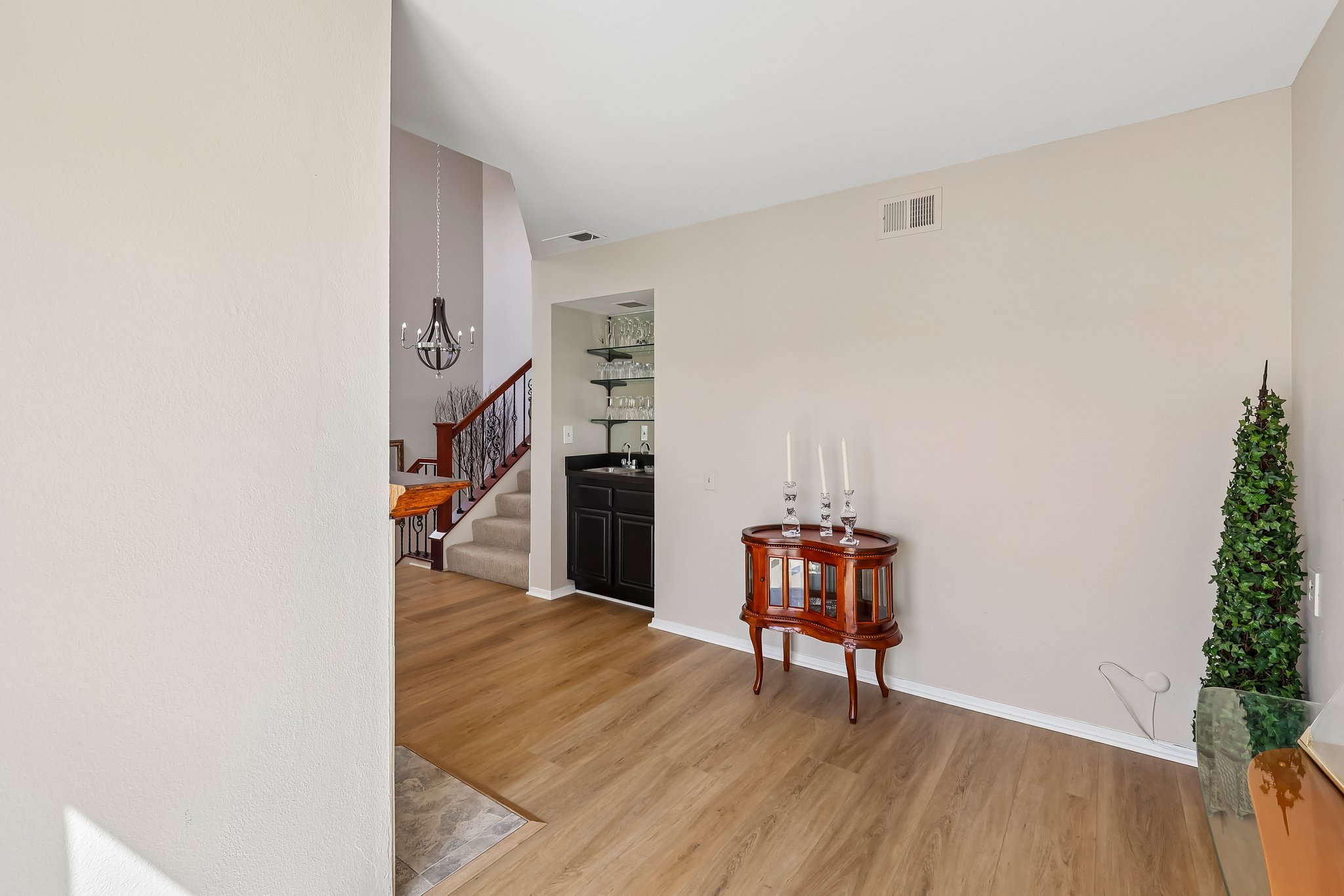 Tinasa Way-S3007-032.jpg