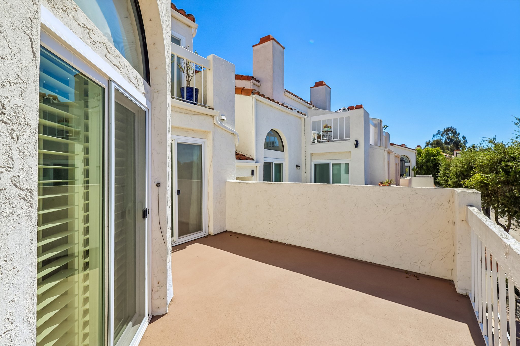 - 4885 Tinasa Way-S3009-005.jpg