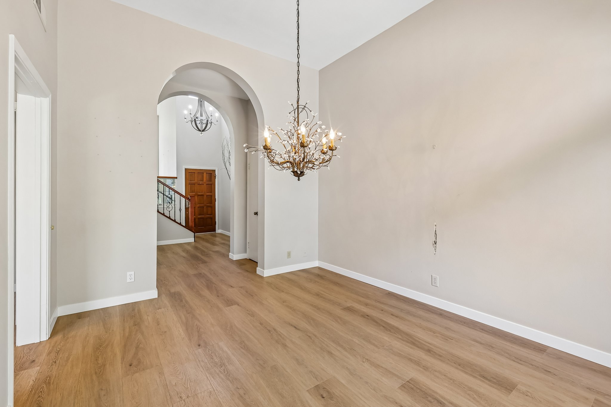 - 4885 Tinasa Way-S3009-018.jpg