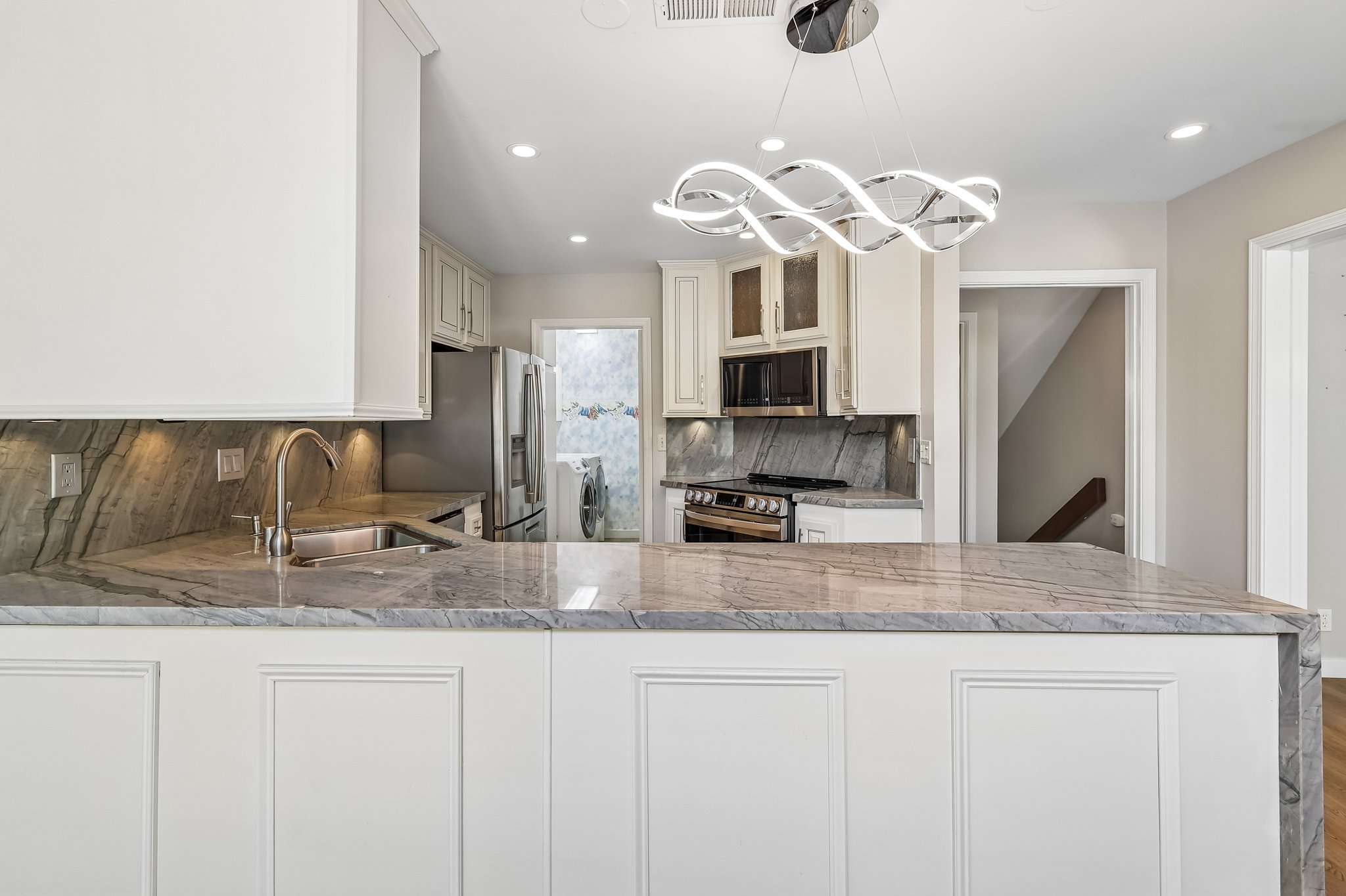 - 4885 Tinasa Way-S3009-023.jpg