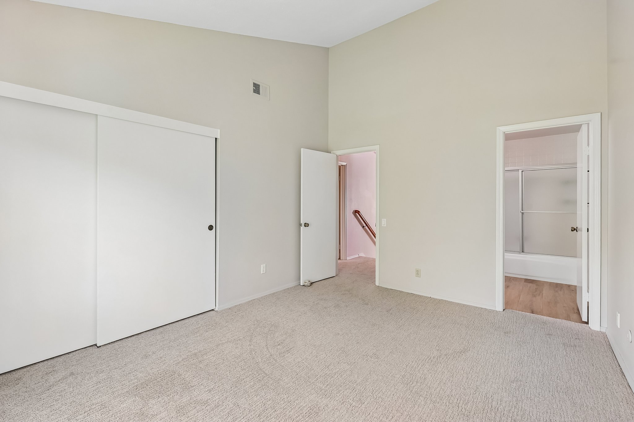 - 4885 Tinasa Way-S3009-033.jpg