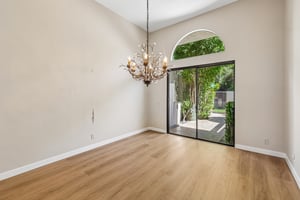 - 4885 Tinasa Way-S3009-015.jpg