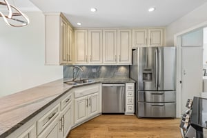 - 4885 Tinasa Way-S3009-025.jpg