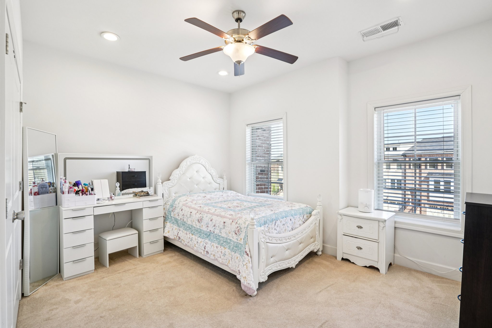 Wil Ray Ln-S1403-018.jpg