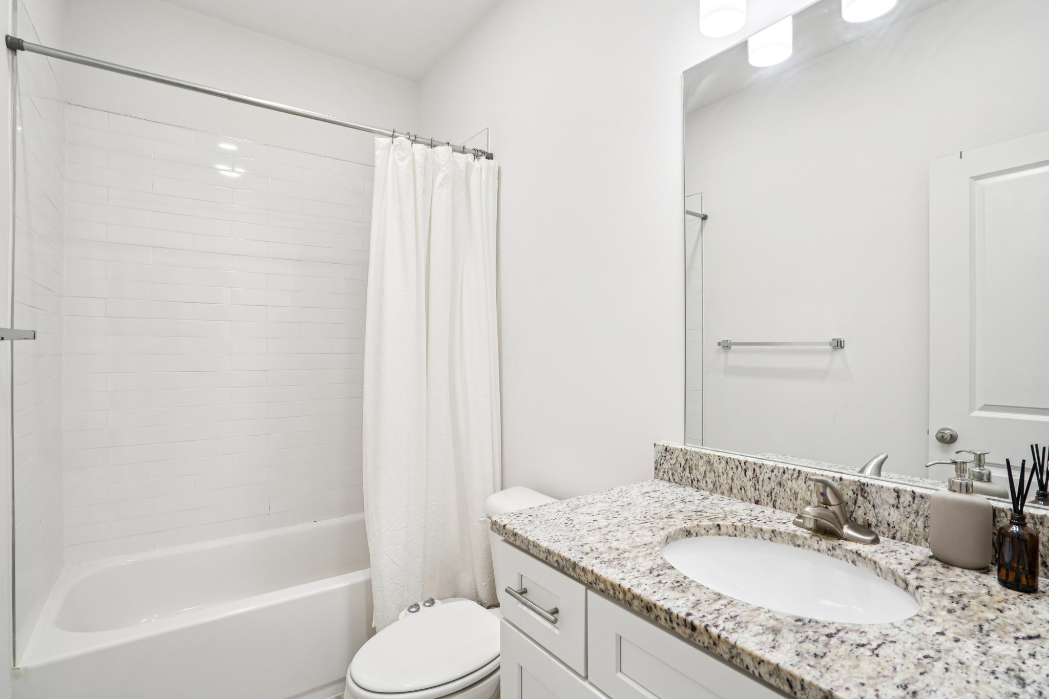 Wil Ray Ln-S1403-020.jpg