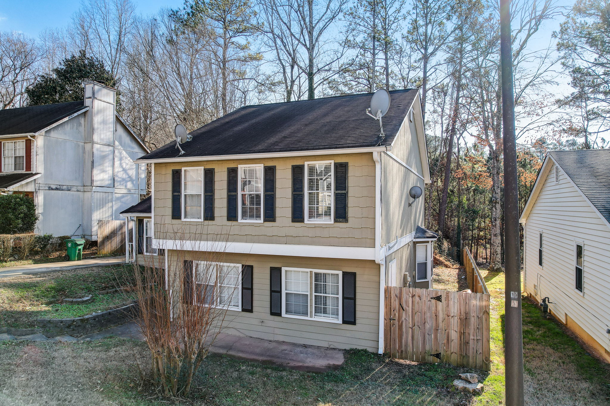 Windsor Downs Dr-035