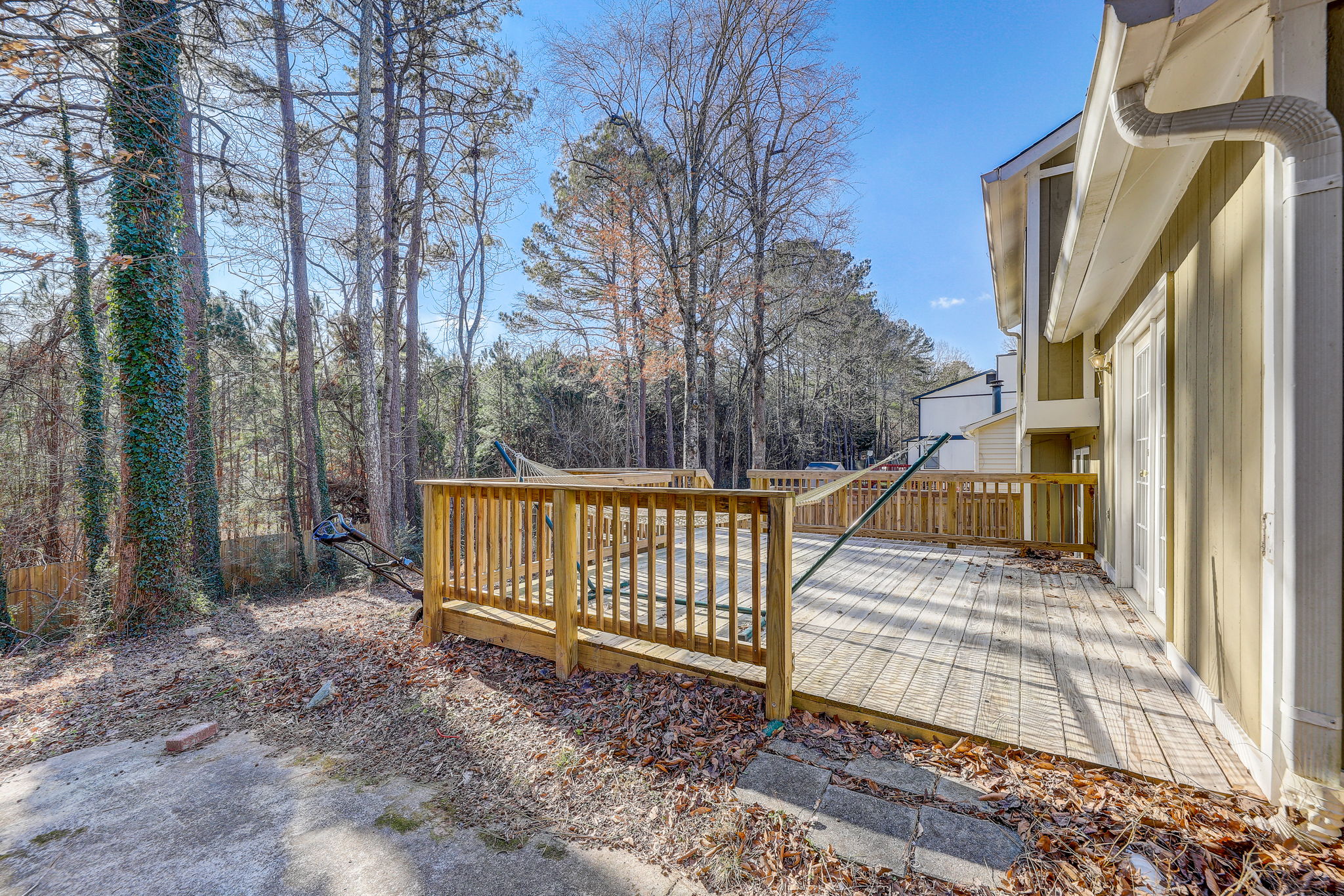 Windsor Downs Dr-032