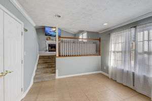 Windsor Downs Dr-012