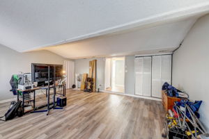 Windsor Downs Dr-017