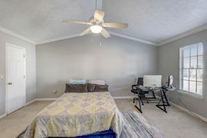 Windsor Downs Dr-026