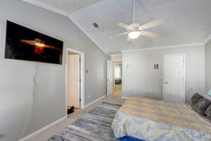 Windsor Downs Dr-025