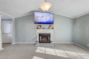 Windsor Downs Dr-005