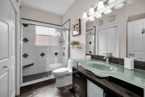 Bathroom2