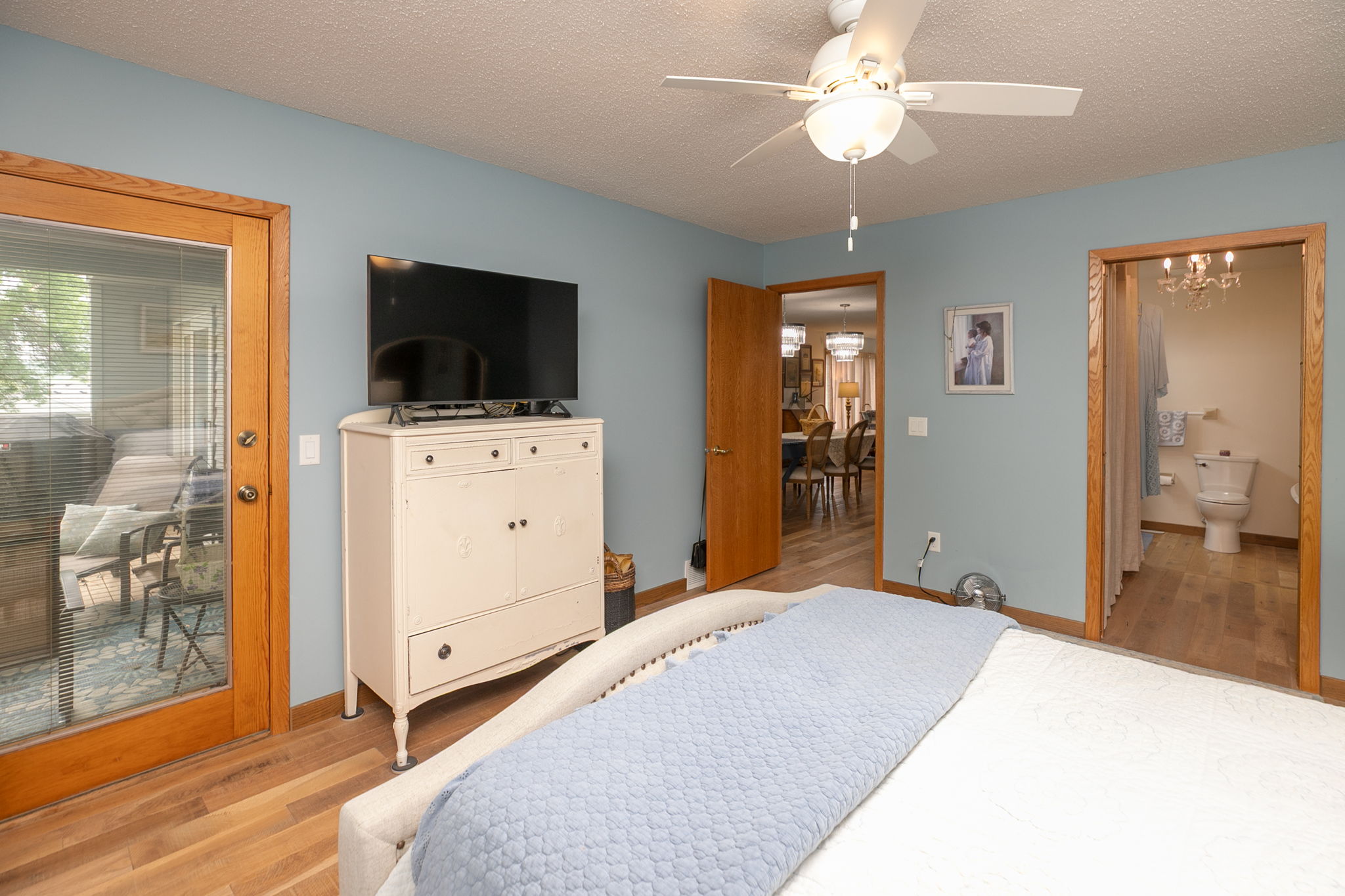 18-Primary Bedroom