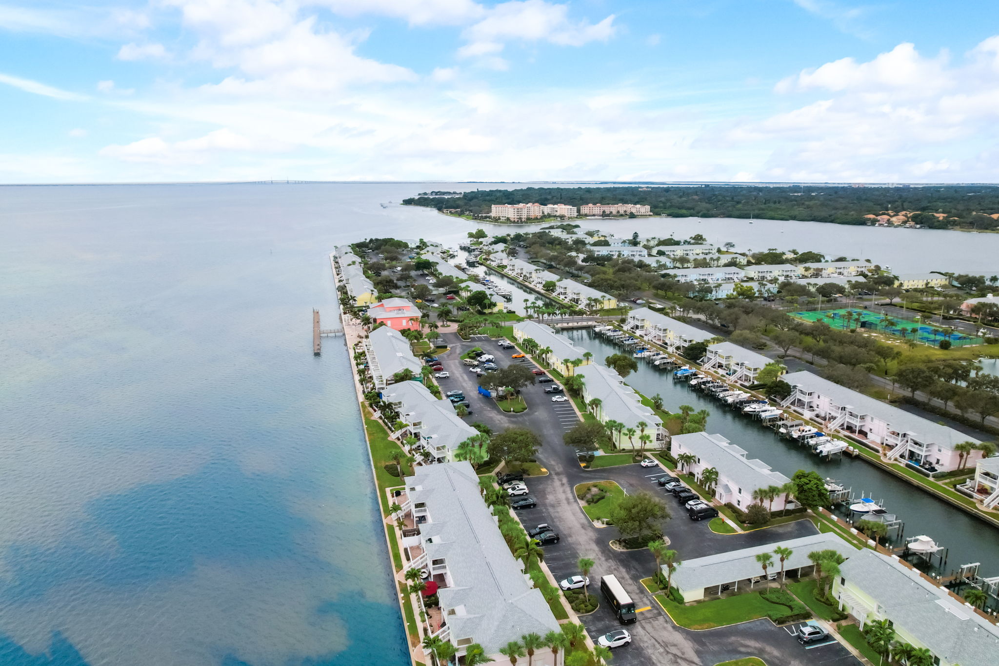 Coquina Key Dr SE APT C -056