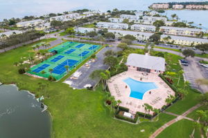 Coquina Key Dr SE APT C -047