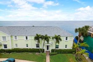 Coquina Key Dr SE APT C -058