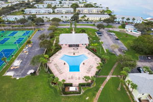 Coquina Key Dr SE APT C -046