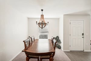 Laramie Cir-014.jpg