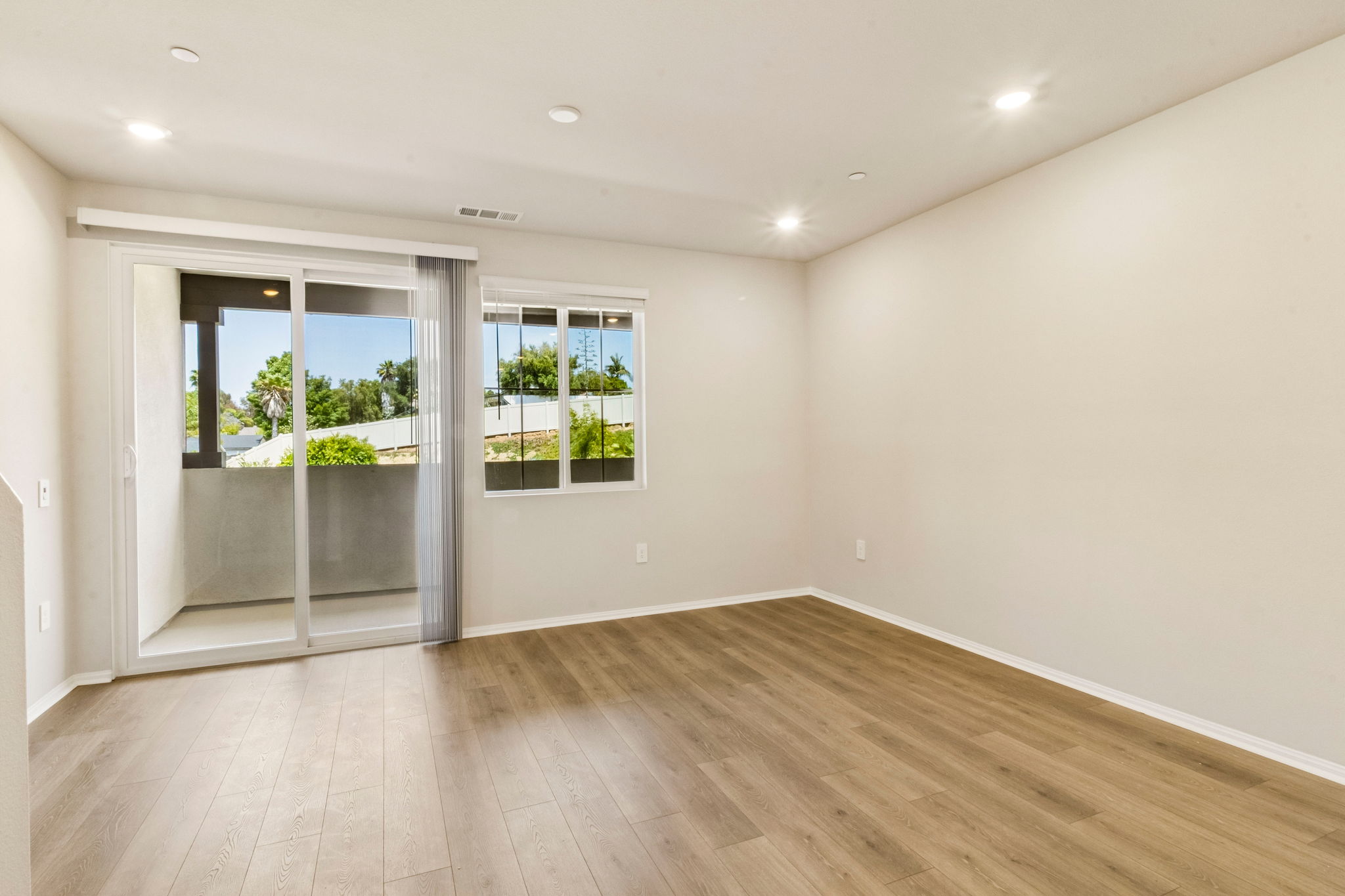 SoCal - Pacifica - 4893 Merida Way Oceanside CA 92057 - 004
