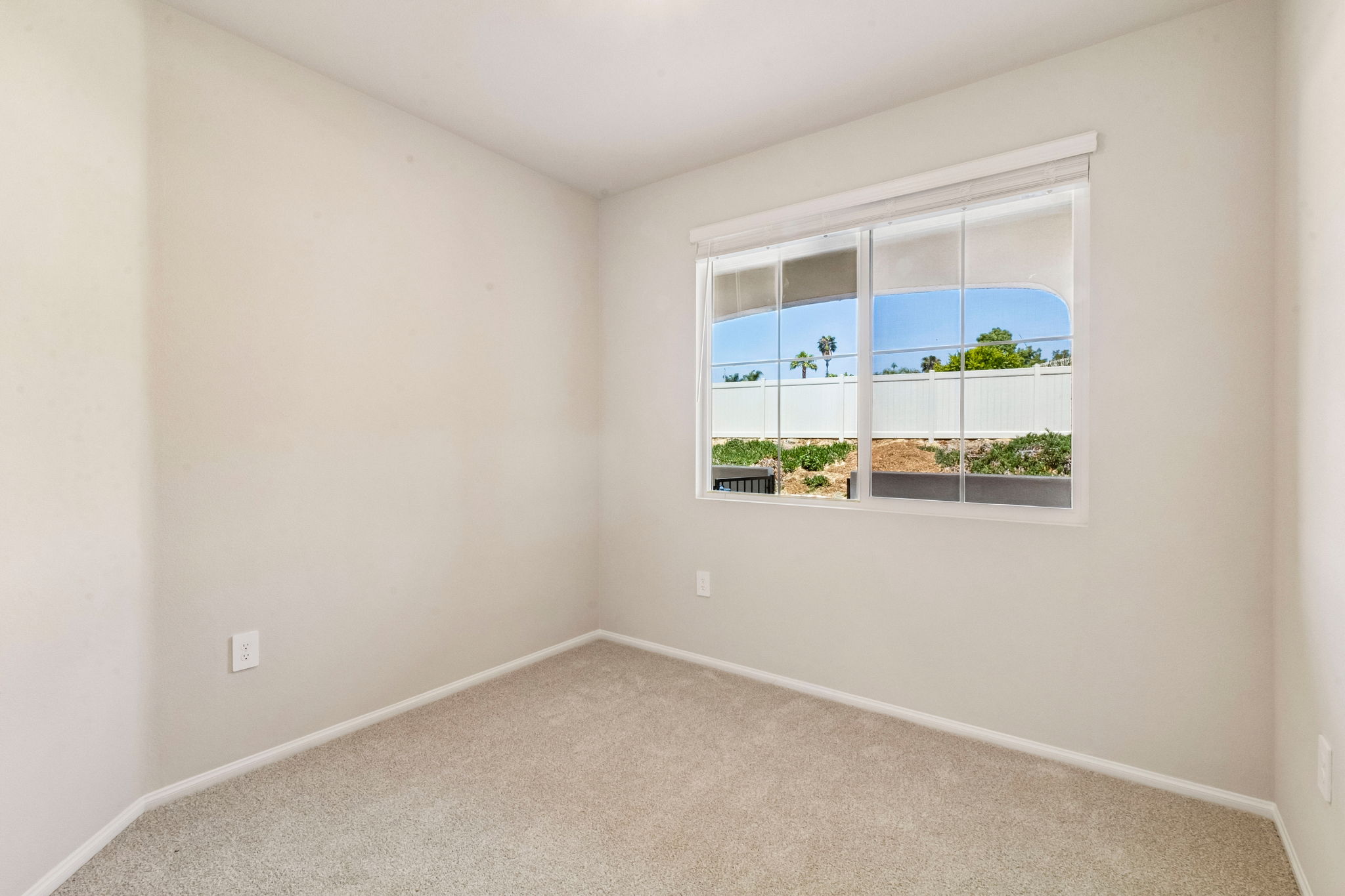 SoCal - Pacifica - 4893 Merida Way Oceanside CA 92057 - 013
