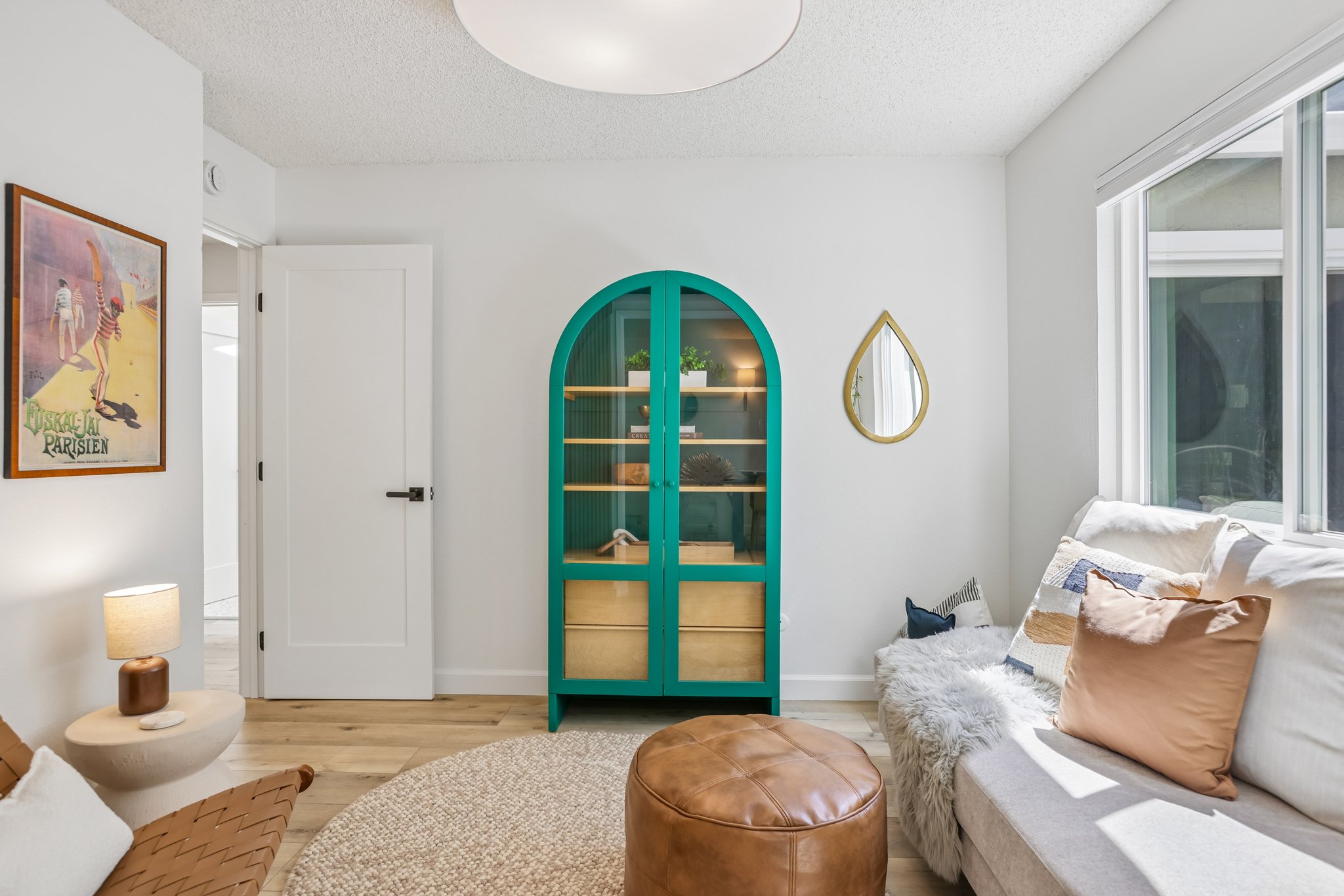 Bedroom 1/Den