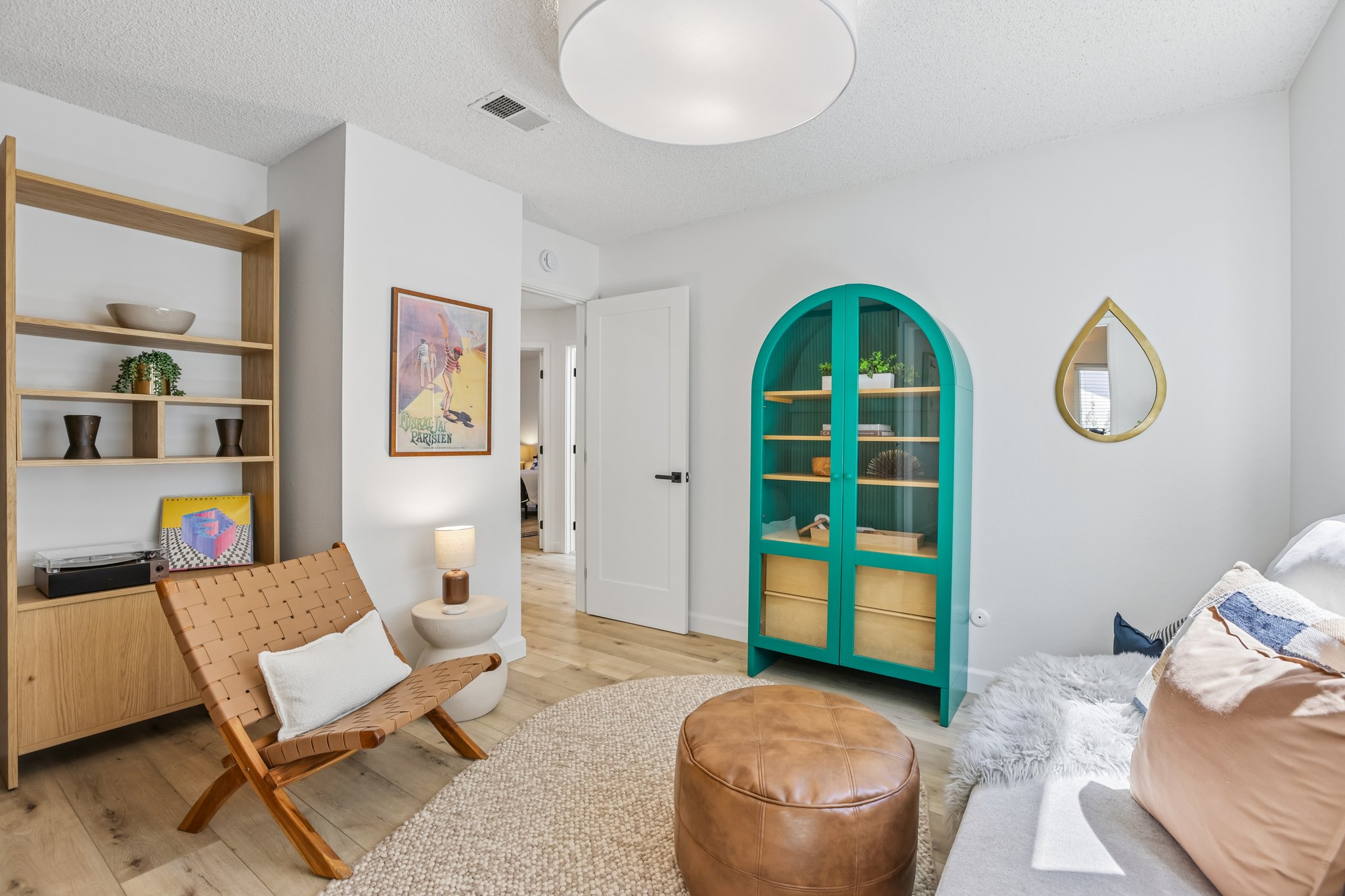 Bedroom 1/Den