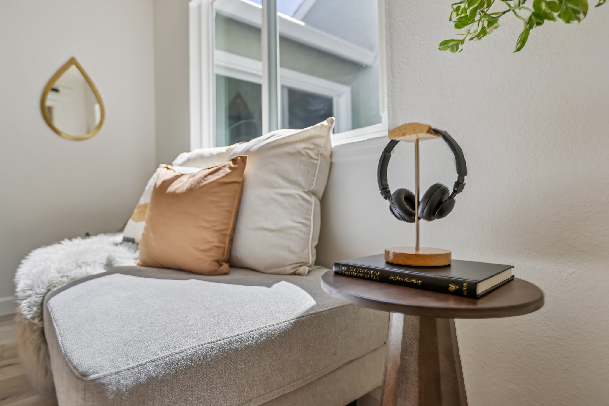 Bedroom 1/Den Detail