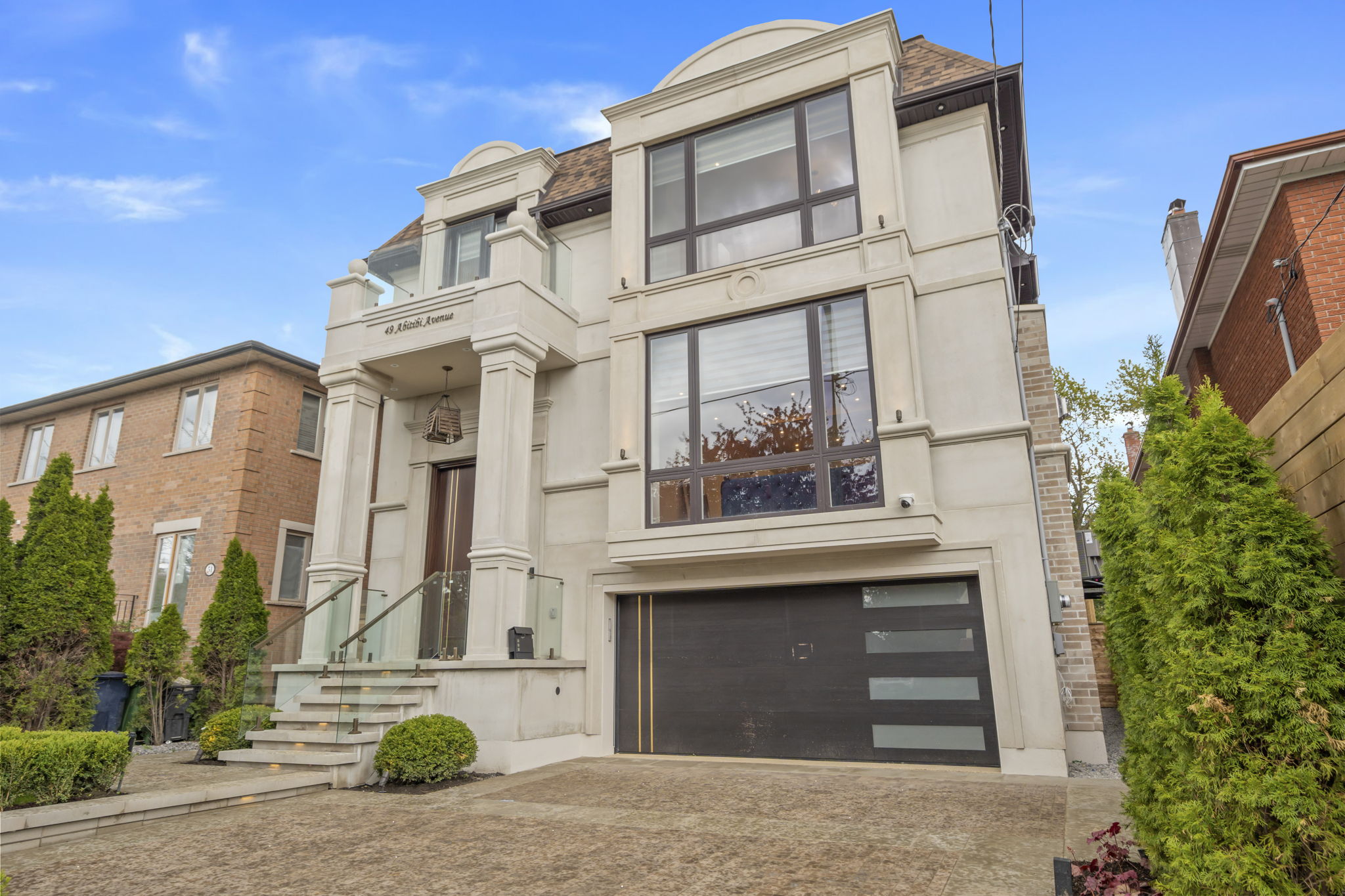 49 Abitibi Ave Toronto, ON M2M 2V3