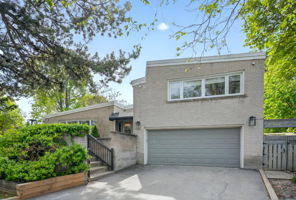 49 Arlstan Dr, Toronto ON