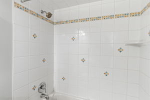  Photo 39