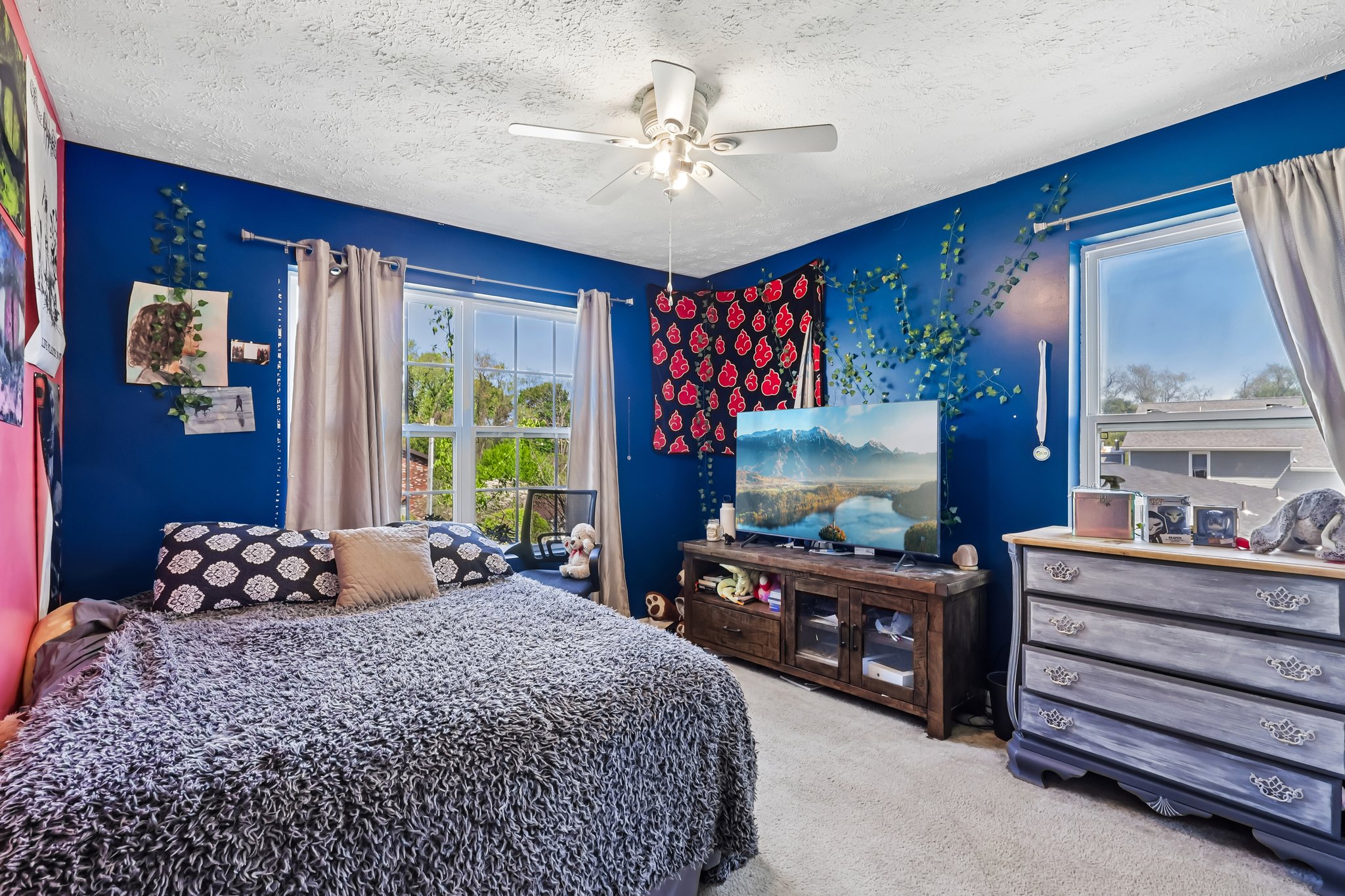 Central Ave-S2204-023.jpg