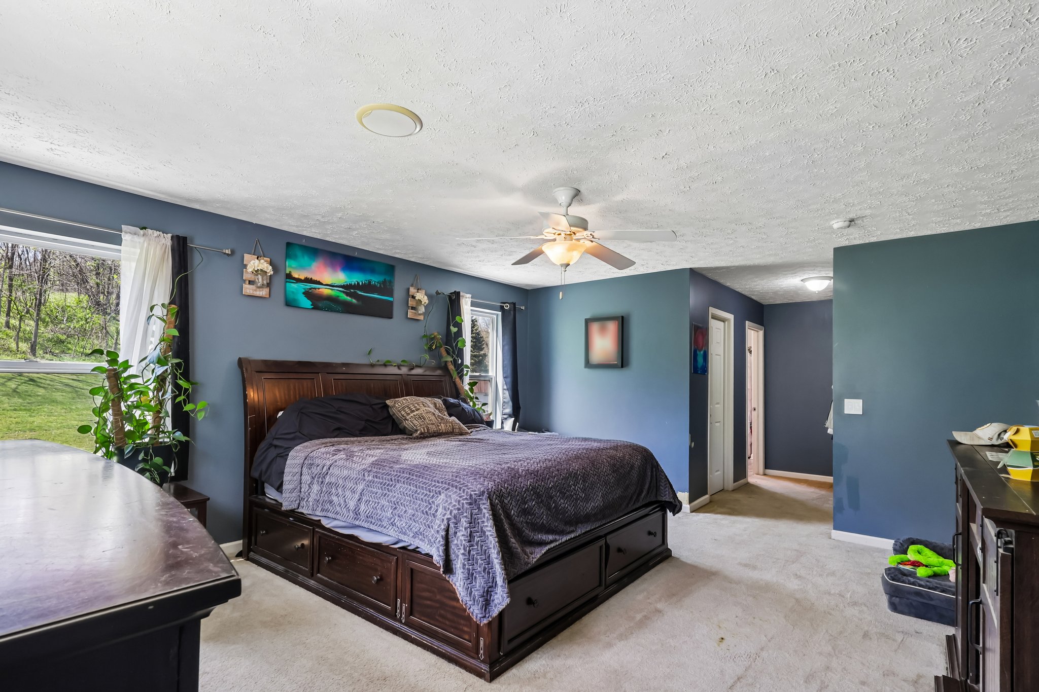 Central Ave-S2204-028.jpg