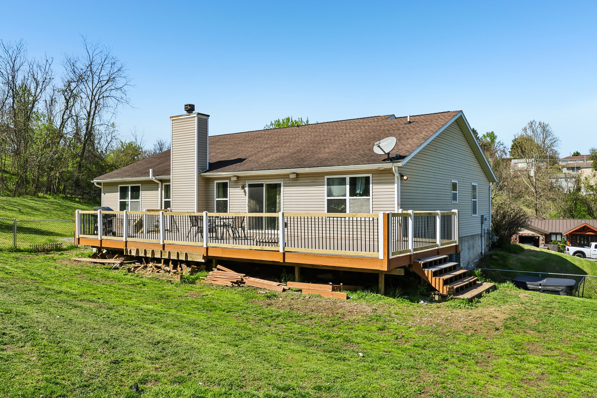 Central Ave-S2204-048.jpg