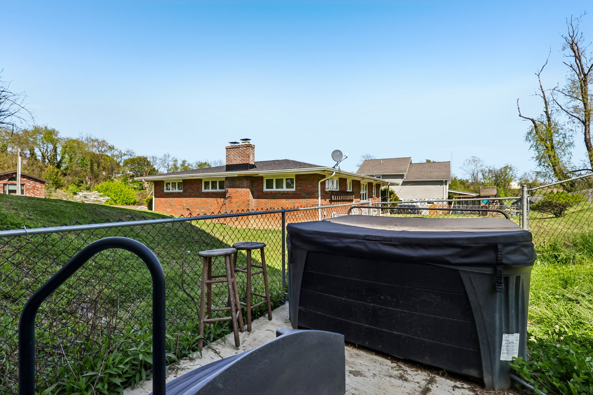 Central Ave-S2204-050.jpg