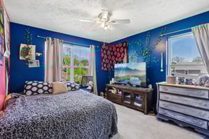 Central Ave-S2204-023.jpg