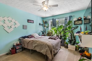 Central Ave-S2204-025.jpg