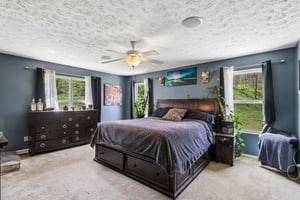 Central Ave-S2204-027.jpg