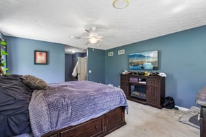 Central Ave-S2204-029.jpg