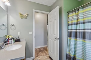 Central Ave-S2204-036.jpg