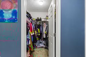 Central Ave-S2204-037.jpg