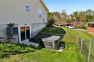 Central Ave-S2204-049.jpg