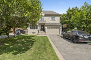 49 Corwin Crescent