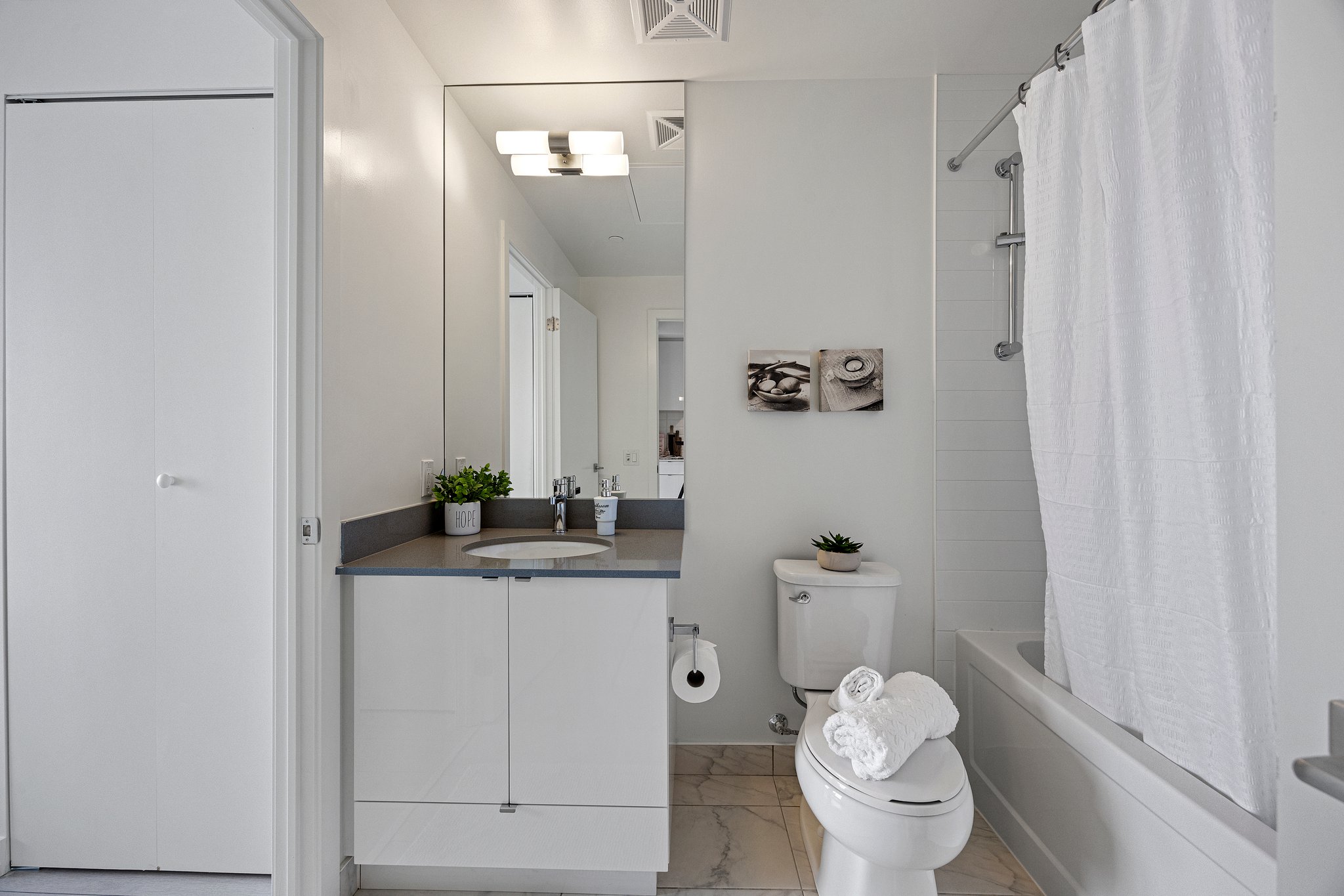 Toronto property showcase — delivered property photograph 16