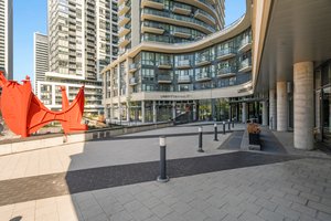 49 E Liberty St Unit 1509