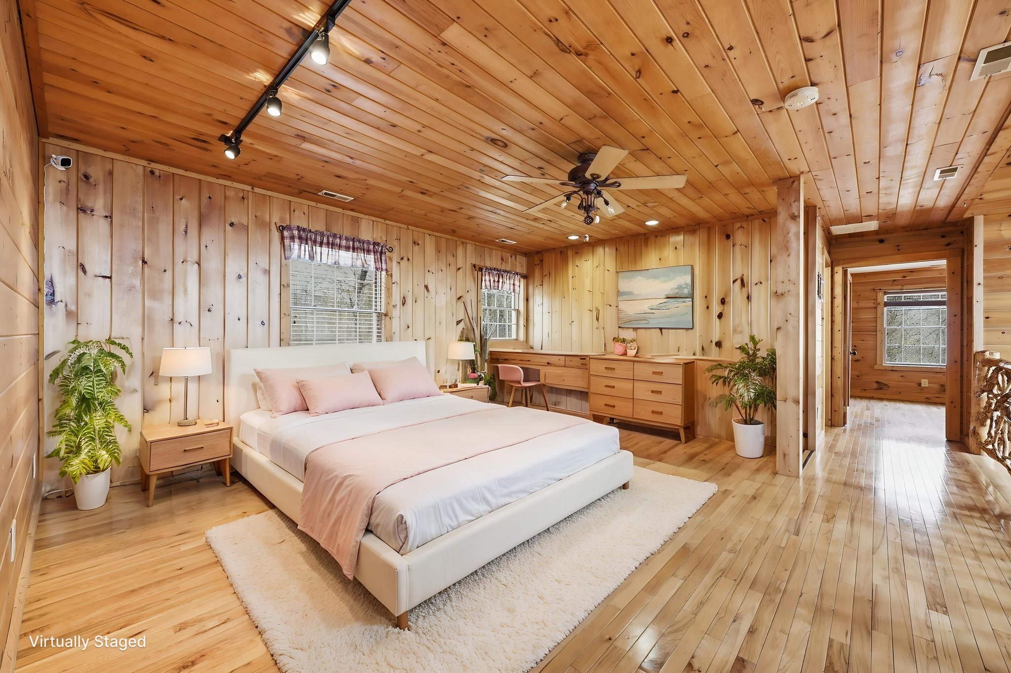 VDR_4219 virtually staged.jpeg