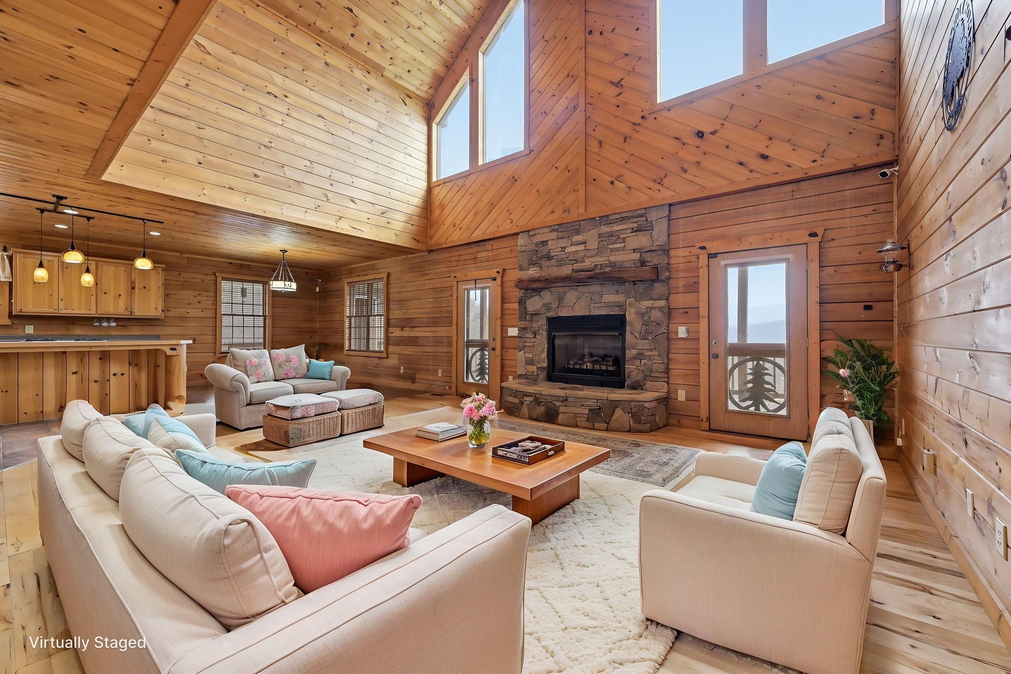 VDR_4289 virtually staged.jpeg