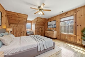 VDR_4249 virtually staged.jpeg