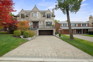 49 Gordon Rd, Toronto ON