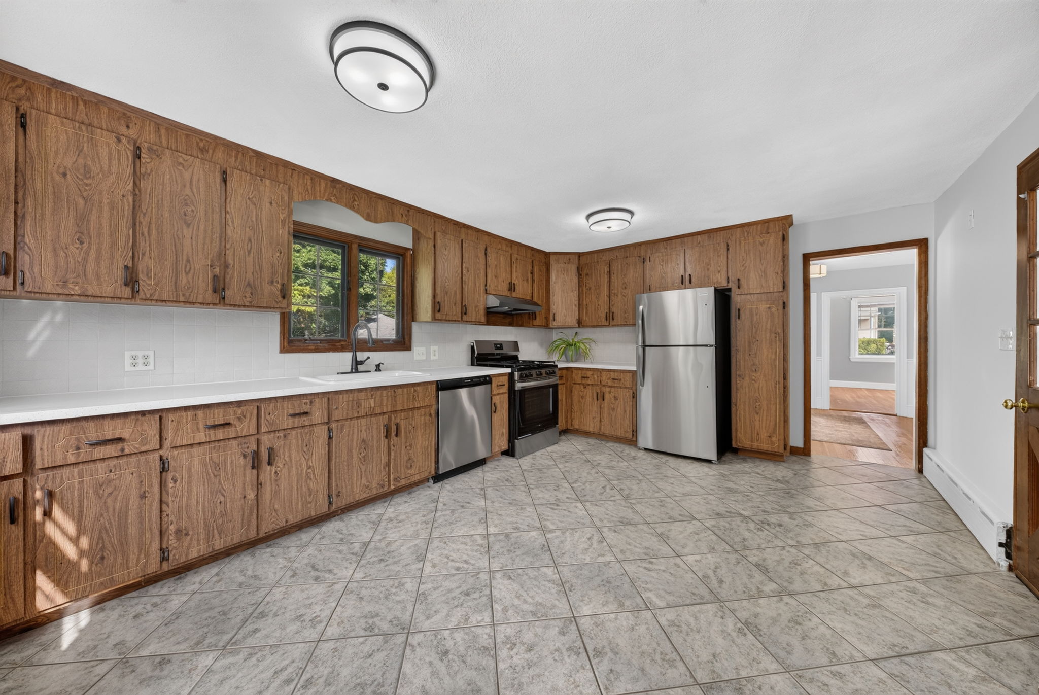 49 Greenhood St, Dedham, MA 02026, USA Photo 15